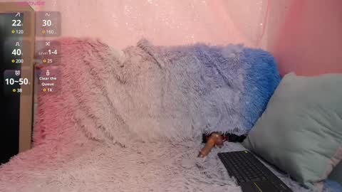 Niuk online show from March 7, 2025, 7:16 pm