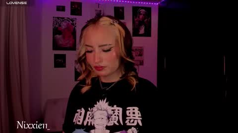 Nixxie  online show from February 9, 2026, 3:54 am