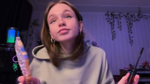 Tears Lora online show from December 13, 2024, 1:15 am