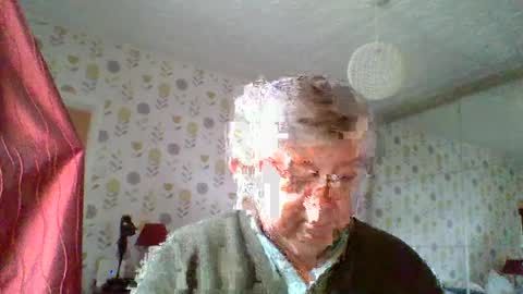 Snapshot of nn69uk chatting on April 11, 2026, 12:09 pm NN69UK online show from April 11, 2026, 12:09 pm