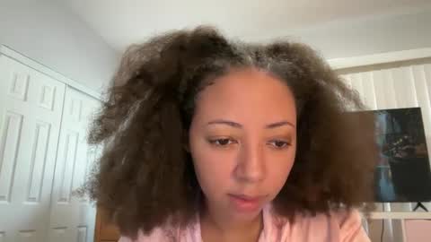 NniOnline online show from October 13, 2025, 6:08 pm