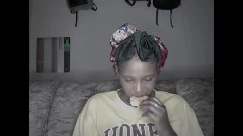 nyx online show from April 19, 2026, 2:22 am