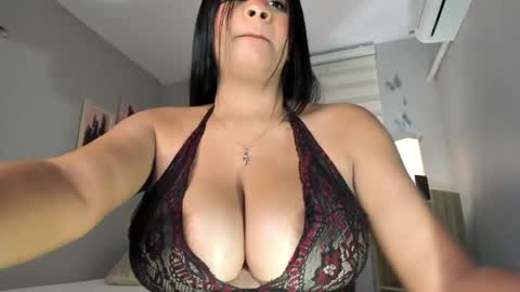 noa_joness online show from April 23, 2026, 8:00 pm