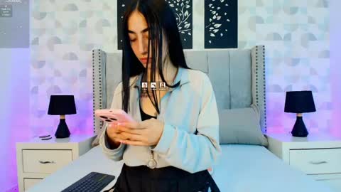 Snapshot of noa_morena chatting on April 28, 2026, 12:21 pm NATHALIA MORENO online show from April 28, 2026, 12:21 pm