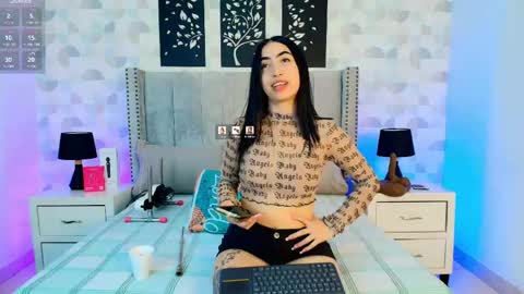 Snapshot of noa_morena chatting on May 22, 2026, 12:22 pm NATHALIA MORENO online show from May 22, 2026, 12:22 pm
