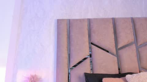 Snapshot of noa_perez_ chatting on April 24, 2026, 8:22 pm noa_perez_ online show from April 24, 2026, 8:22 pm