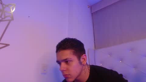 Zoe  online show from January 15, 2026, 3:22 am