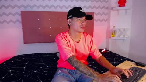 NOAH  online show from January 8, 2025, 1:32 am