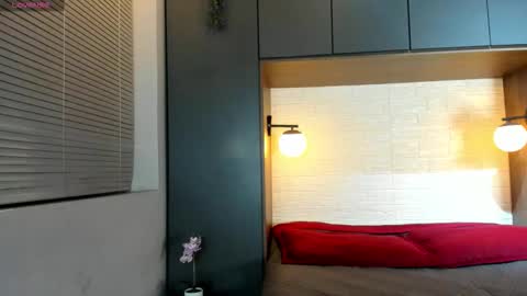 noah_dupont_ online show from January 12, 2026, 11:37 am