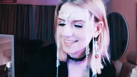 Snapshot of noah_elmer chatting on March 11, 2025, 8:09 pm REAL name LiaDM are always open online show from March 11, 2025, 8:09 pm