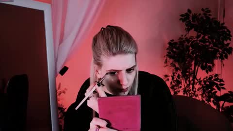 Snapshot of noah_elmer chatting on October 7, 2025, 10:18 pm REAL name LiaDM are always open online show from October 7, 2025, 10:18 pm