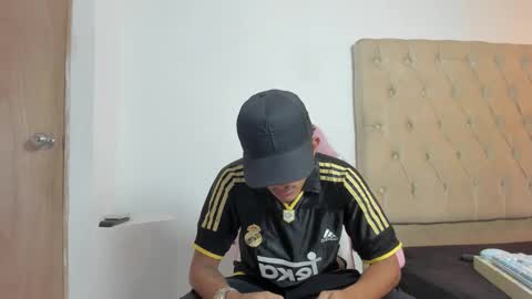 Snapshot of noah_jacksxn chatting on May 19, 2026, 8:20 am noah_jacksxn online show from May 19, 2026, 8:20 am