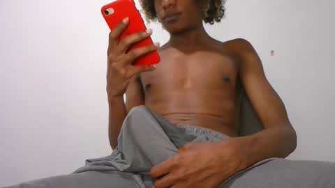 Noah Millers online show from September 27, 2025, 7:19 pm