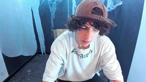 noah_sokolov online show from October 30, 2025, 1:45 pm