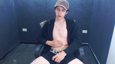 noah_sokolov online show from November 11, 2025, 7:03 pm