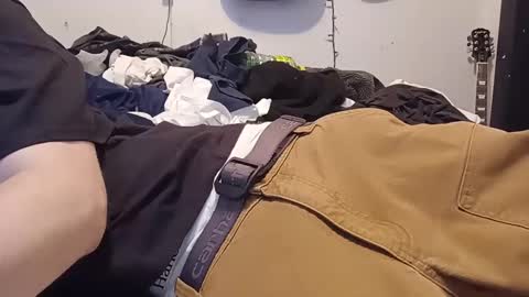 Noah Wesley online show from January 19, 2025, 1:10 am