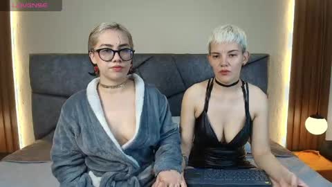 Noah And Gaia online show from April 17, 2026, 7:50 pm