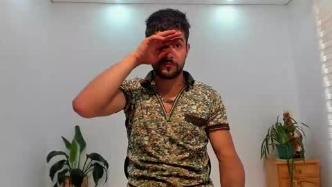 LIAM- noah online show from November 27, 2025, 1:24 pm