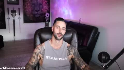 Snapshot of noahfitt chatting on July 14, 2026, 2:38 am Noah Fitt online show from July 14, 2026, 2:38 am
