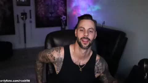Snapshot of noahfitt chatting on July 17, 2026, 1:56 am Noah Fitt online show from July 17, 2026, 1:56 am
