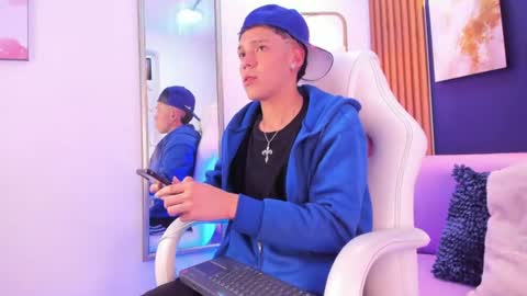 Noah online show from July 8, 2026, 3:33 am