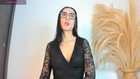 Noami Rose  online show from January 11, 2026, 11:32 pm