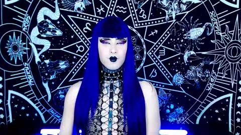 caroline online show from November 4, 2025, 2:43 am