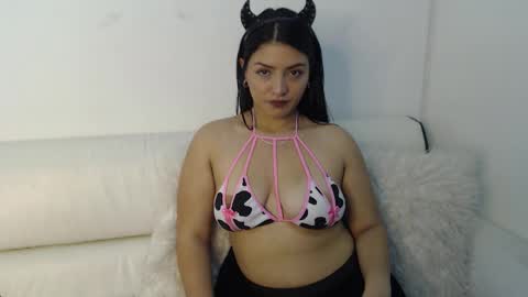 Noa Pino online show from October 16, 2025, 7:37 pm