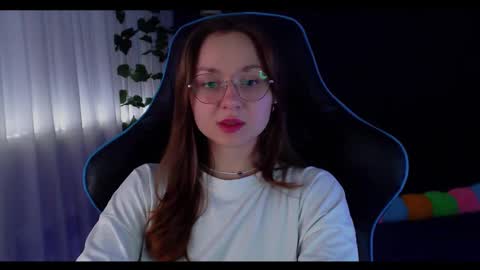 Sun or Luna online show from March 4, 2025, 9:11 pm