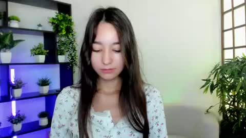 Snapshot of noel_brownie chatting on August 1, 2026, 1:38 am Noel online show from August 1, 2026, 1:38 am