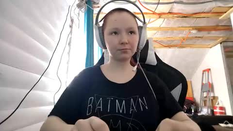 Snapshot of noemileclerc chatting on February 14, 2026, 7:38 am Lisa online show from February 14, 2026, 7:38 am