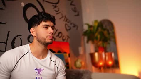 kevin online show from November 24, 2025, 7:02 pm