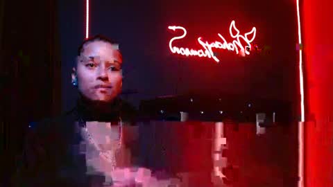 Noha Thomson online show from April 22, 2026, 11:06 pm