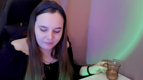 noir_ember_ online show from February 25, 2026, 3:54 pm