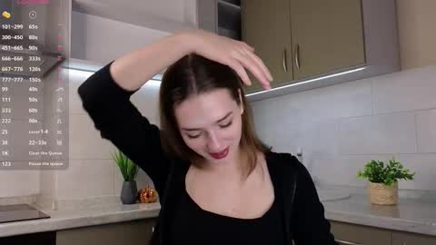 Sophie online show from March 19, 2026, 6:06 am