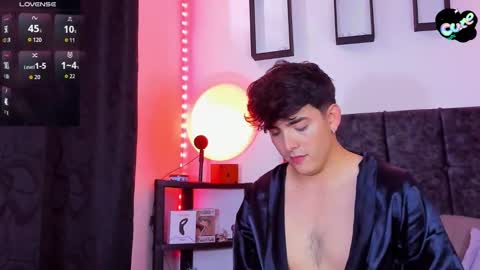 Nolan  online show from November 15, 2025, 7:10 pm