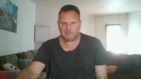 Nollie online show from November 19, 2025, 4:56 am