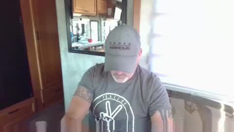 Snapshot of nomadfreedom chatting on November 6, 2025, 6:09 pm nomadfreedom online show from November 6, 2025, 6:09 pm