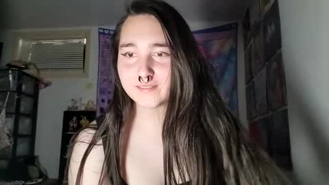 nonbinarybeauty20 online show from February 25, 2025, 7:58 pm