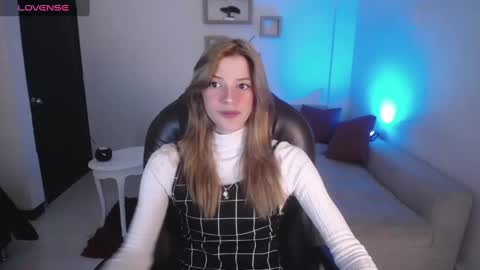 Nora online show from January 26, 2025, 7:20 pm