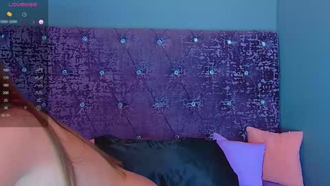 Nora online show from March 6, 2025, 5:24 am