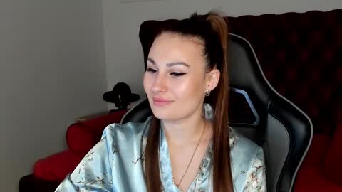 Snapshot of norafoxes chatting on November 29, 2025, 5:21 am NoraFoxes online show from November 29, 2025, 5:21 am