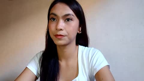 Snapshot of norahpatry chatting on April 11, 2026, 12:04 am Natsu online show from April 11, 2026, 12:04 am