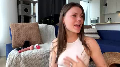 Snapshot of nordicbelle chatting on April 17, 2026, 1:58 pm Nordic Belle online show from April 17, 2026, 1:58 pm