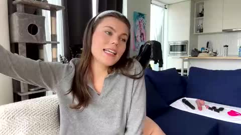 Snapshot of nordicbelle chatting on May 22, 2026, 2:33 pm Nordic Belle online show from May 22, 2026, 2:33 pm