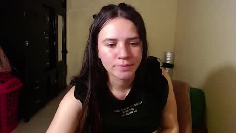 Snapshot of noreen_ chatting on February 6, 2025, 8:34 pm noreen_ online show from February 6, 2025, 8:34 pm