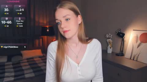 Beatrice online show from September 19, 2025, 8:20 pm