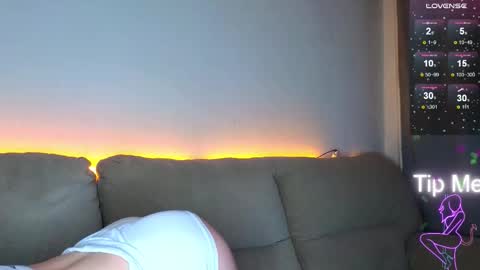 Hello My name is Helene NTMU  Finger up if u like what u see online show from March 2, 2026, 2:24 pm