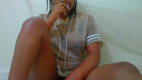 notoy1 online show from October 2, 2025, 1:01 am