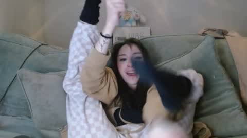 Snapshot of notthatbunny chatting on January 6, 2025, 5:06 pm Bunny online show from January 6, 2025, 5:06 pm